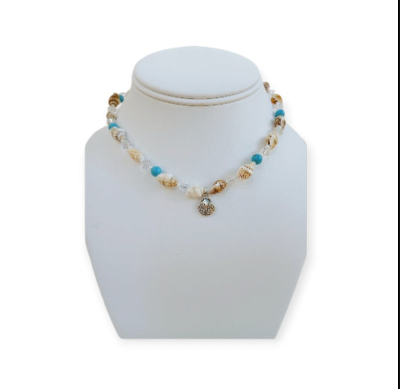 Double layer starfish anklet featuring delicate Miyuki beads, perfect for boho summer jewelry lovers. This adjustable handmade beach anklet combines coastal charm with vibrant colors, ideal for beach vacations, festivals, and everyday wear. A thoughtful gift for her, adding playful seaside vibes and lightweight comfort to any outfit. Stylish and versatile, it’s a must-have accessory for summer and ocean-inspired fashion