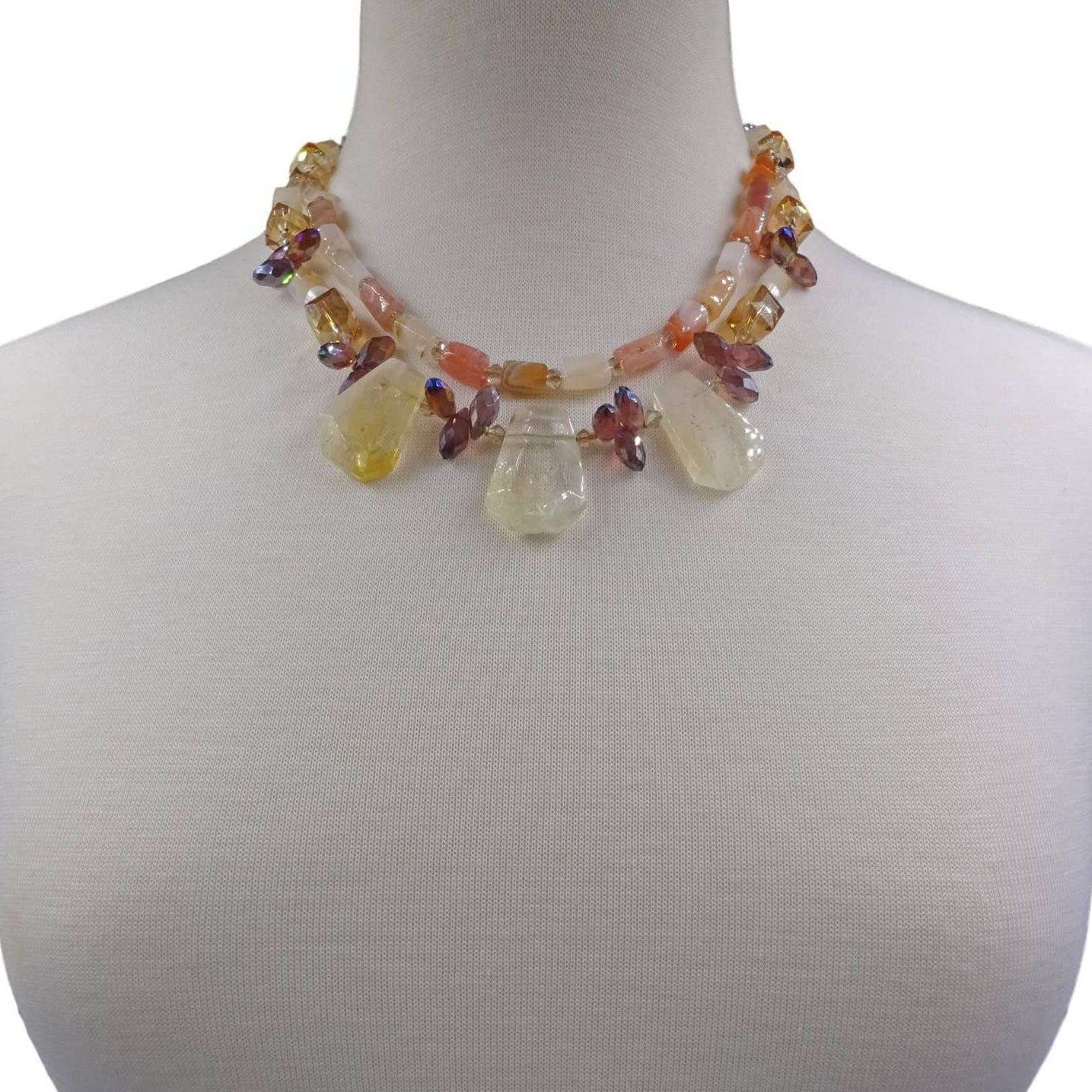 Citrine Necklace featuring light brown Red Agate and Freshwater Pearls in a bold, chunky statement design. This handmade pastel crystal stone necklace for women blends warm, earthy tones with radiant energy, perfect for elevating any outfit. Ideal for spiritual balance, confidence, and style, it’s a unique gift for her that celebrates natural beauty and healing. A striking piece of jewelry for special occasions, everyday wear, or as a thoughtful, one-of-a-kind present.