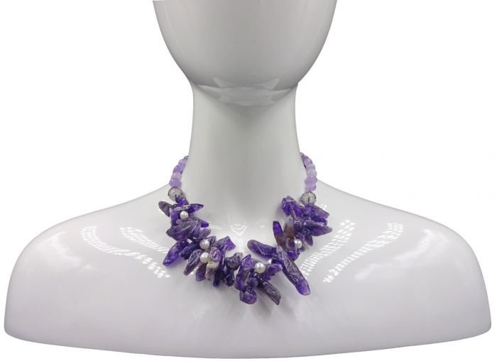 Handmade amethyst and crystal gemstone necklace featuring dainty boho design perfect for layering and stacking. This healing stone necklace combines the calming energy of amethyst with sparkling crystals, creating a delicate yet meaningful accessory. Ideal as a thoughtful gift for her, it enhances any outfit with a touch of spiritual elegance. Lightweight and versatile, this layered necklace is perfect for everyday wear and bohemian style lovers